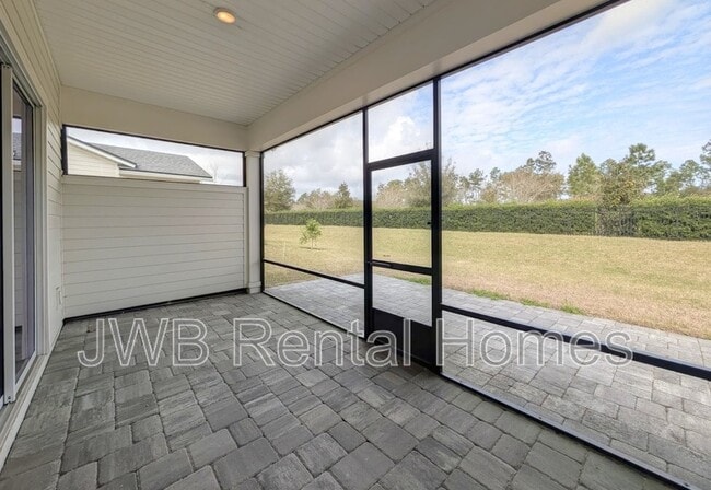 Building Photo - 75 Carousel Dr