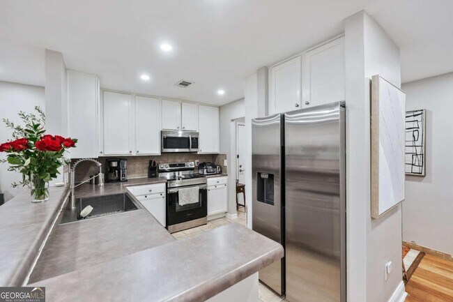 Building Photo - 3650 Ashford Dunwoody Rd NE