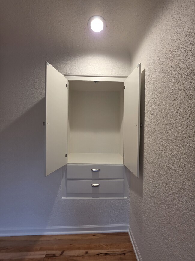 Building Photo - 963 Parkway Dr NW