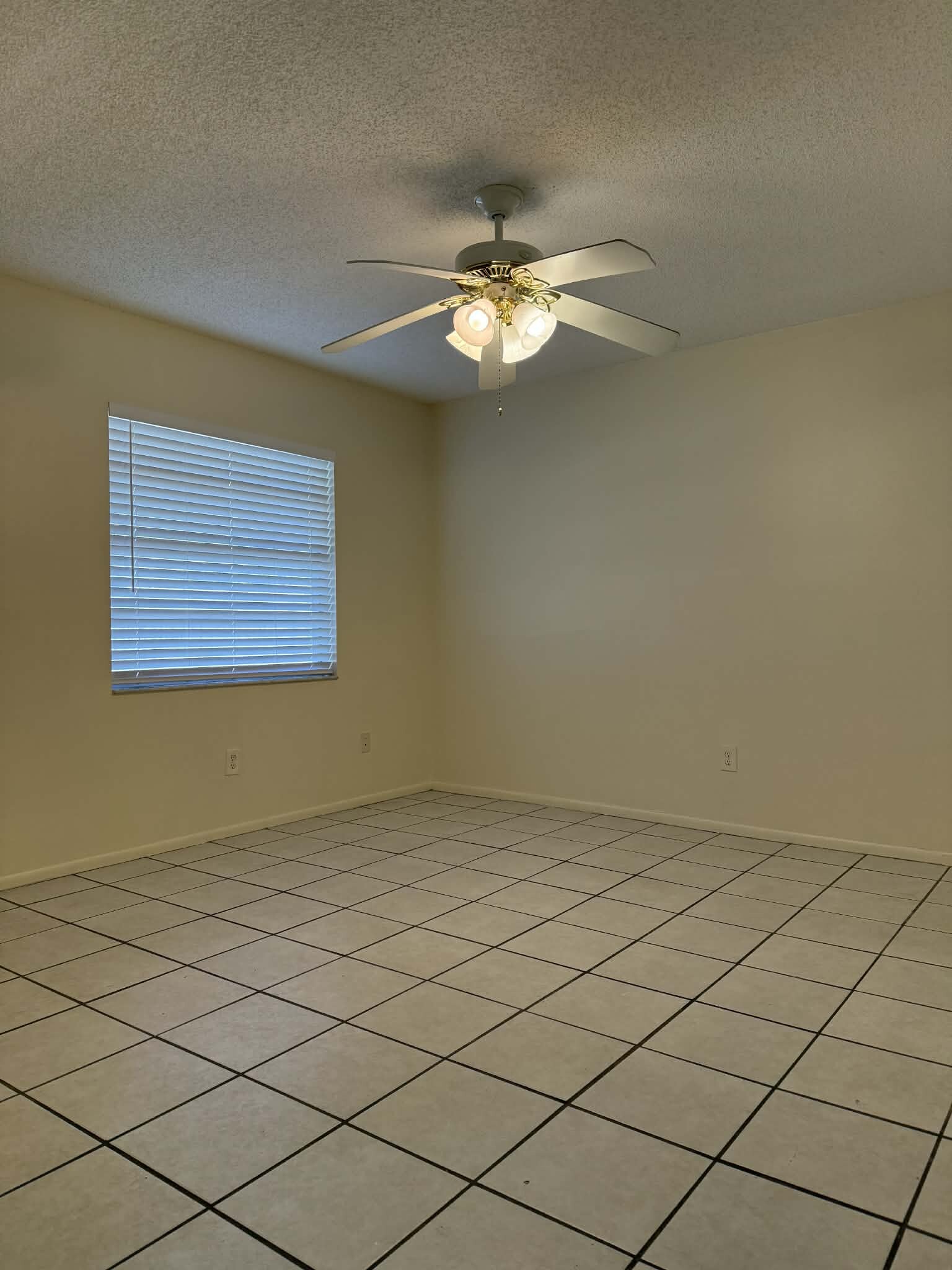 Building Photo - 600 6th Ave SE