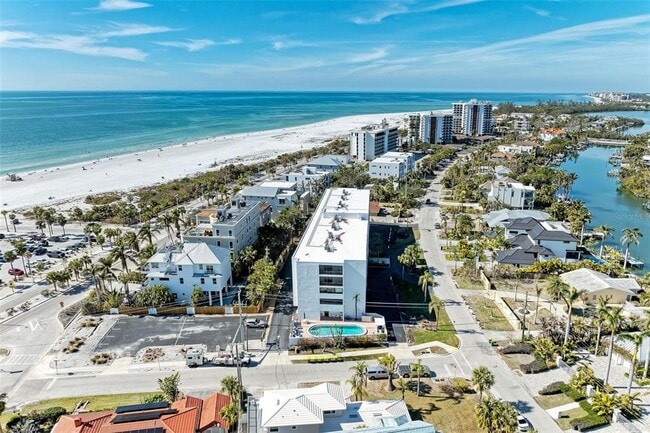 Building Photo - 350 S Polk Dr