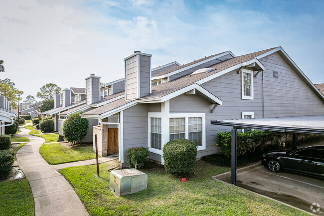 12208 Coppertree Ln - Cattails