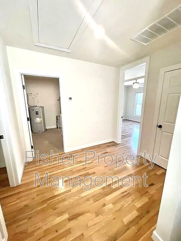 Building Photo - 2413 Carrington St