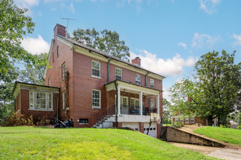 Building Photo - 512 N Thomas Rd