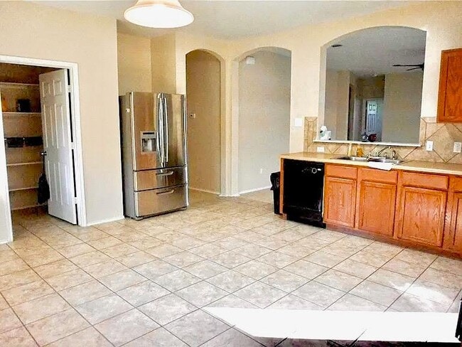 Building Photo - 5617 Adair Dr
