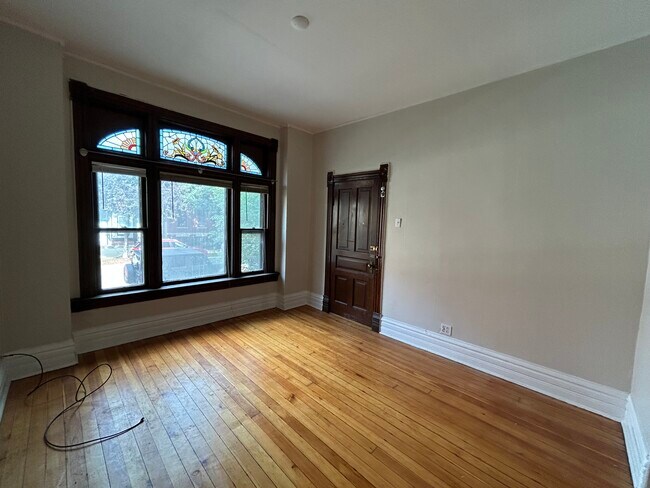 Building Photo - 1013 N Winchester-1