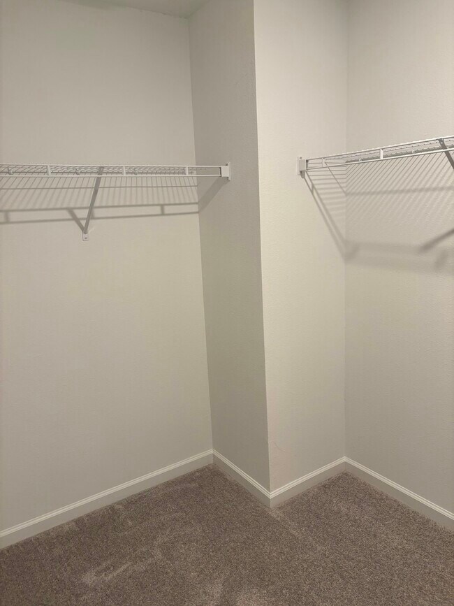 Building Photo - 3491 SE 37th Ct