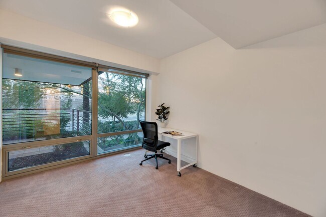 Building Photo - Modern Elegance and Style Colony Camelview 2 Bed Condo at the Optima!