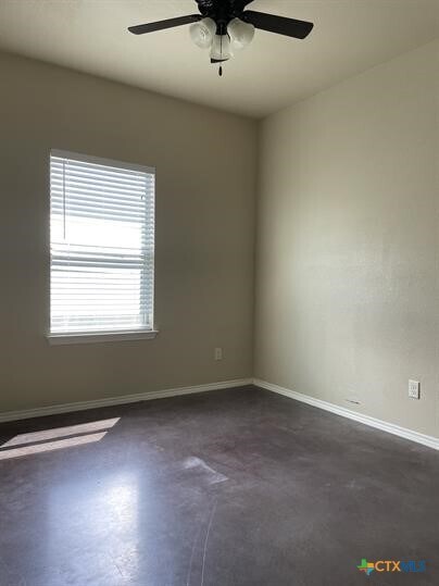 Building Photo - 601 Jack Rabbit Ln