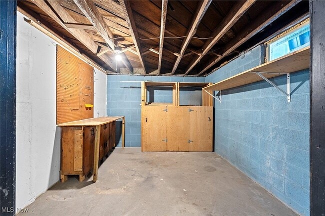 Building Photo - 1575 Artemis Dr