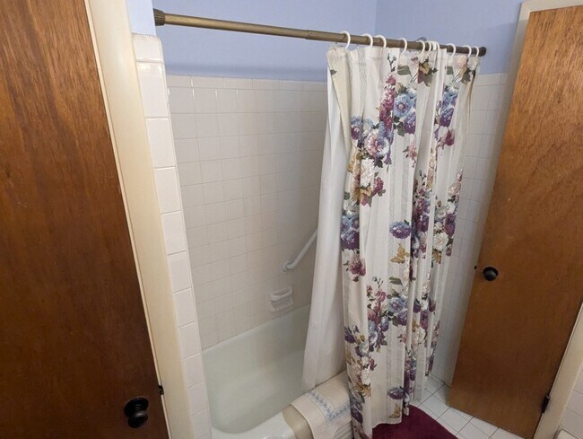 Building Photo - 29 Ridgecrest Rd