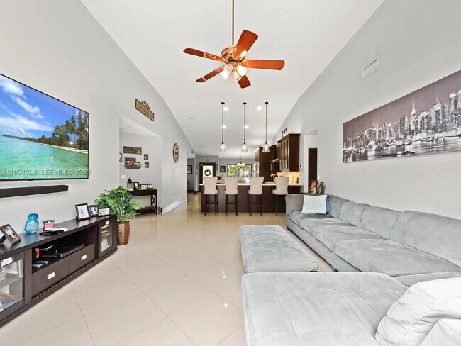 Building Photo - 14801 SW 154th Ct