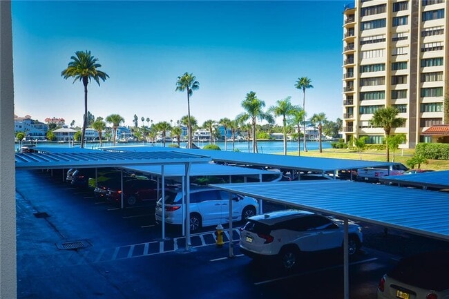 Building Photo - 690 Island Way