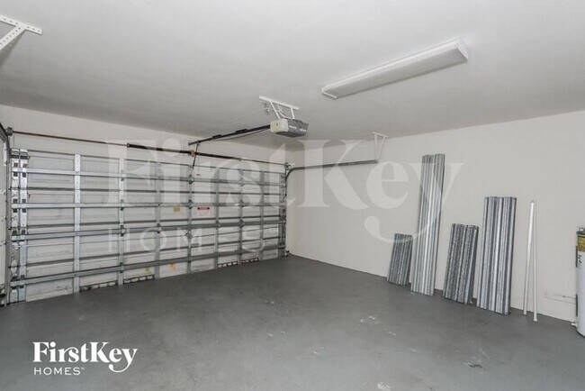 Building Photo - 15210 SW 142nd Terrace