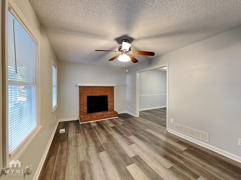 Building Photo - 1620 River Trce