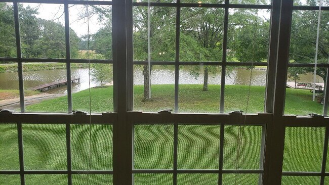 Building Photo - 350 Swindall Cir