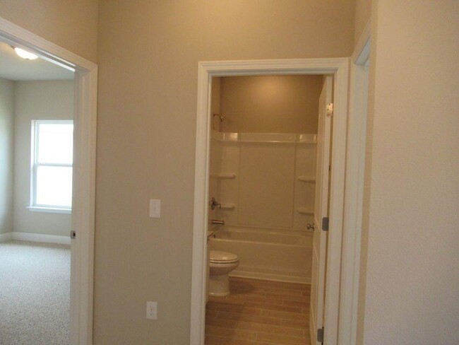Building Photo - 196 Eagle Bay Ln