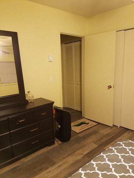 Bedroom - 122 31st Ave N
