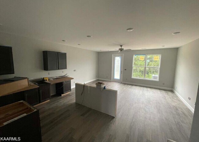 Building Photo - 292 Judson Wy