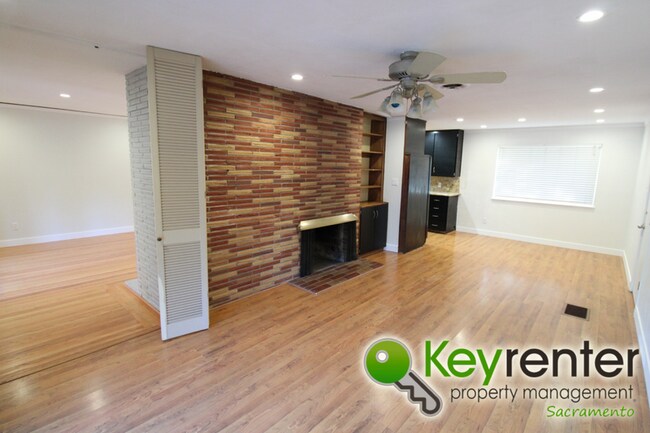 Building Photo - 4741 Foster Way