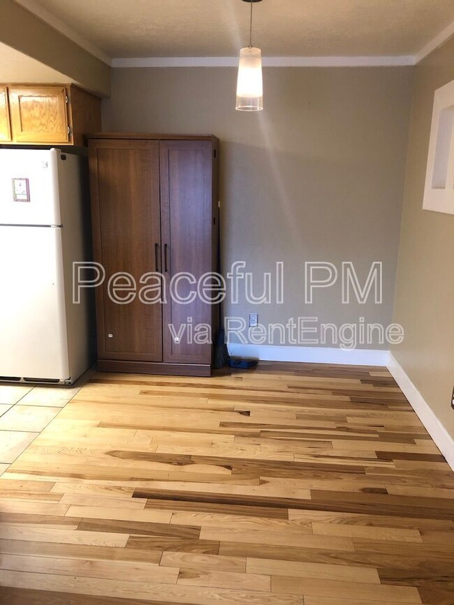 Building Photo - 1247 W 1520 N
