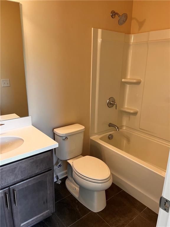 Building Photo - 3755 Crestland Ln