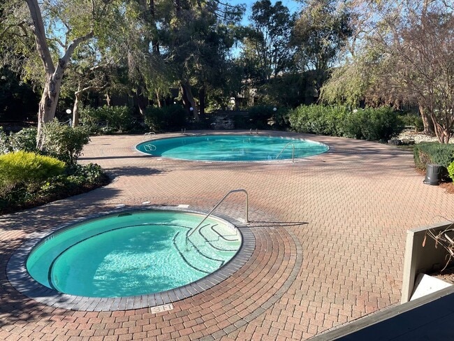 Building Photo - Cozy Condo in the Heart of Santa Clara.