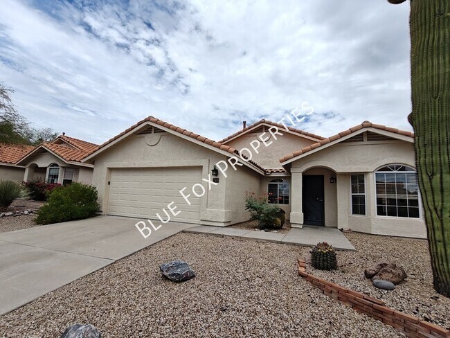 Building Photo - 710 W Calle Alta Loma