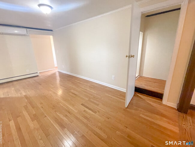 Building Photo - 155 Bouton St