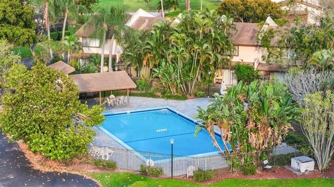 Building Photo - 1153 Hampton Blvd