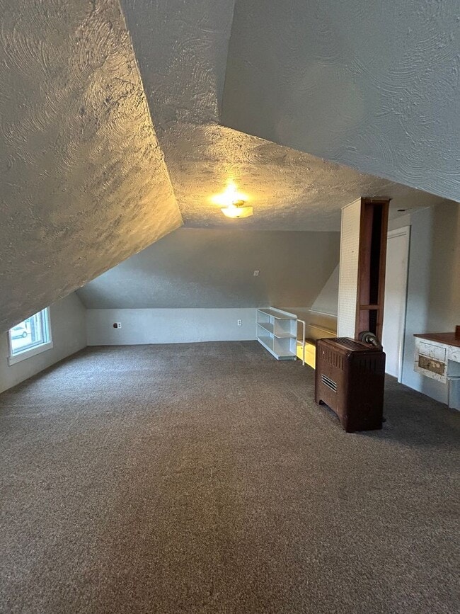 Building Photo - 853 S Main St