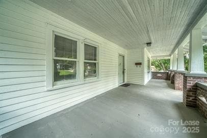 Building Photo - 603 N Glenn St