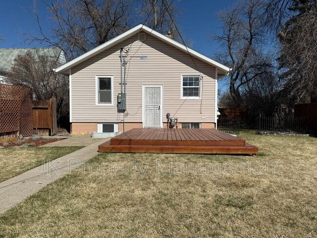 Building Photo - 2716 Central Ave