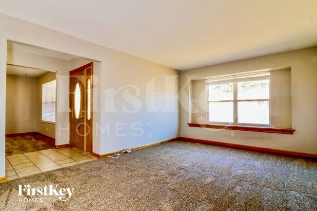 Building Photo - 1407 Sandra Elaine Dr