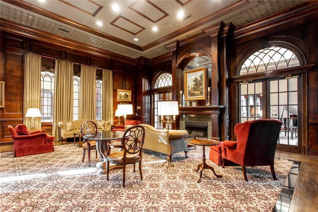 Building Photo - 3334 Peachtree Rd NE