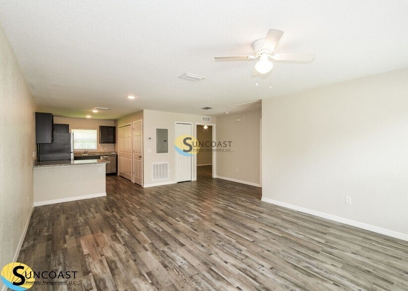 Building Photo - 16073 SW 33rd Ave Rd