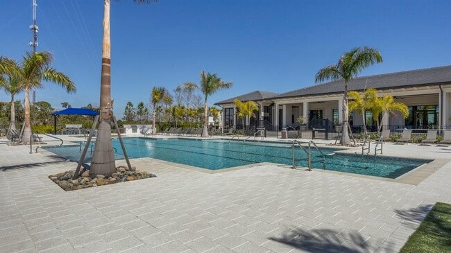 Building Photo - 690 Allora Ave