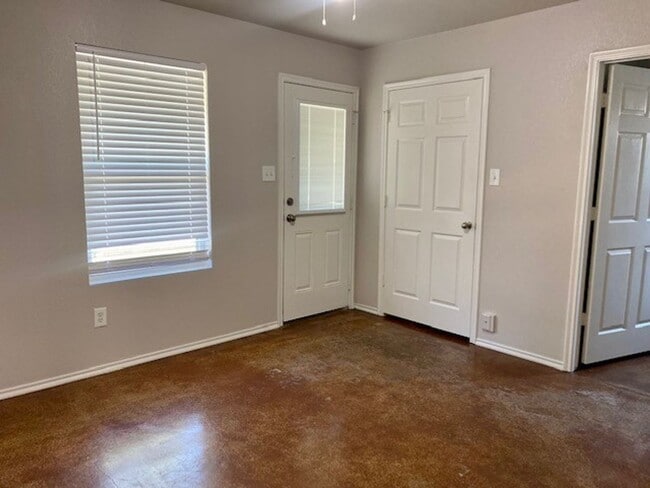 Building Photo - Gated Senior Community!
