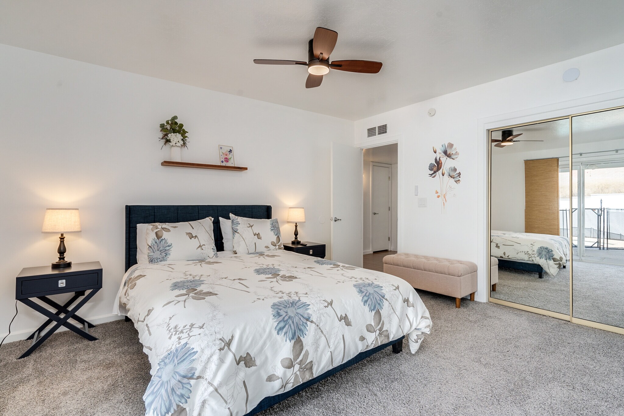 Master Bedroom - 9870 E Celeste Dr