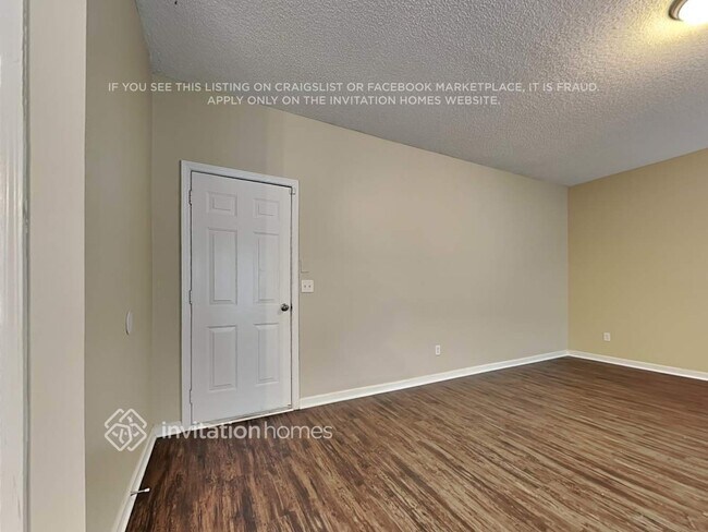 Building Photo - 6716 Delaware Bend