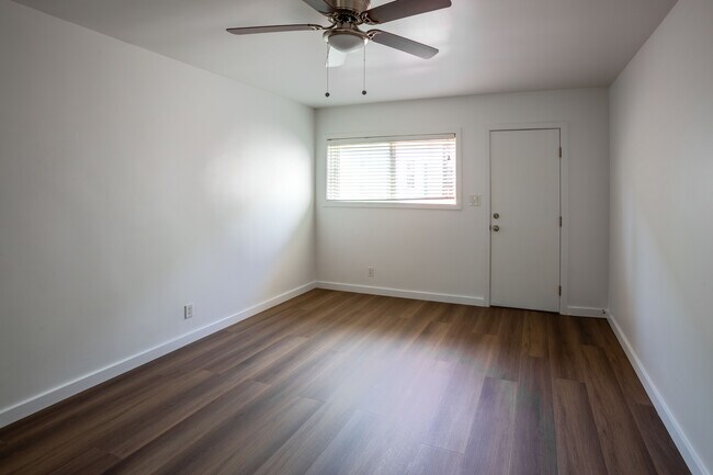 Building Photo - 4120 Kansas St