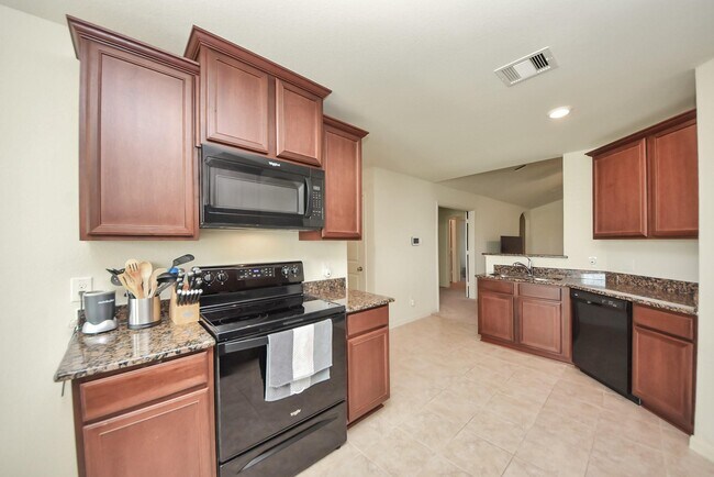 Building Photo - 10803 Dover White Dr