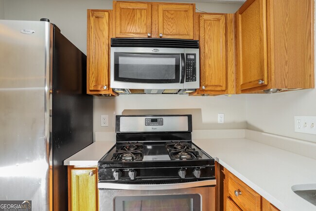 Building Photo - 688 Windcroft Cir NW