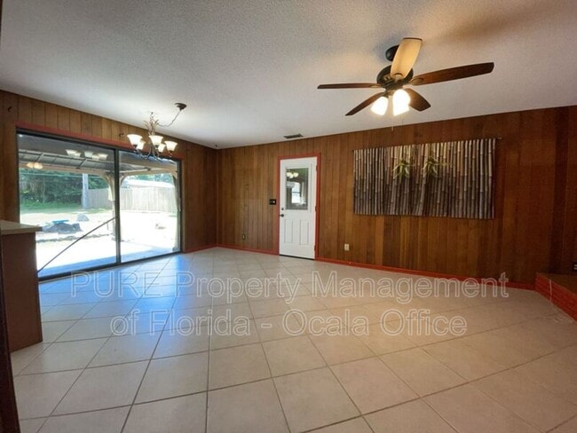 Building Photo - 4211 SW 6th Ave