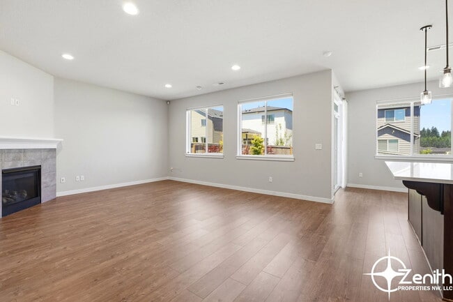 Building Photo - 4326 NE 182nd St