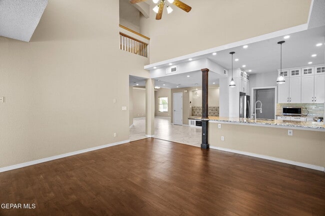 Building Photo - 7089 Tierra Roja St