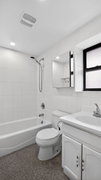 Building Photo - 1111 Sheepshead Bay Rd