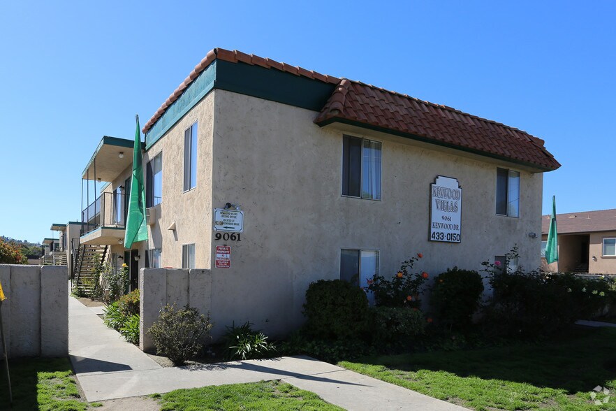 KENWOOD VILLAS COZY 28 UNT COMMUNITY - Valle at 9061 Kenwood