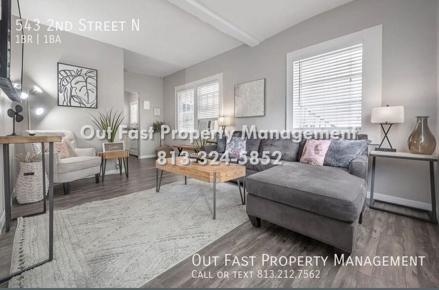 Building Photo - 543 2nd St N