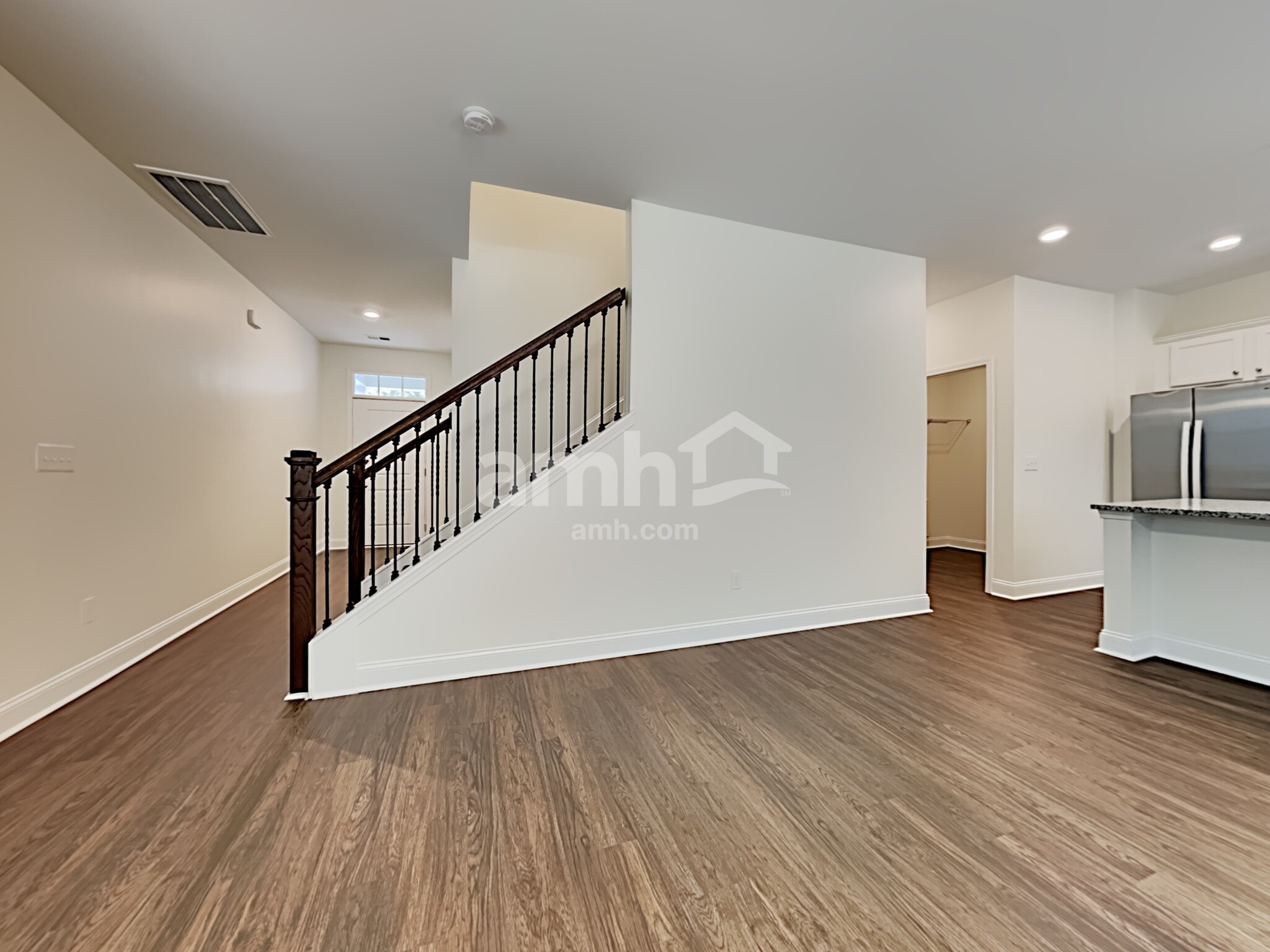 Building Photo - 306 Bering Ln